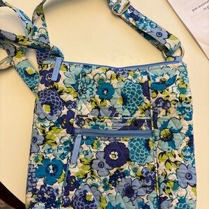 Vera Bradley Blue Floral Quilted Crossbody Bag Excellent Condition